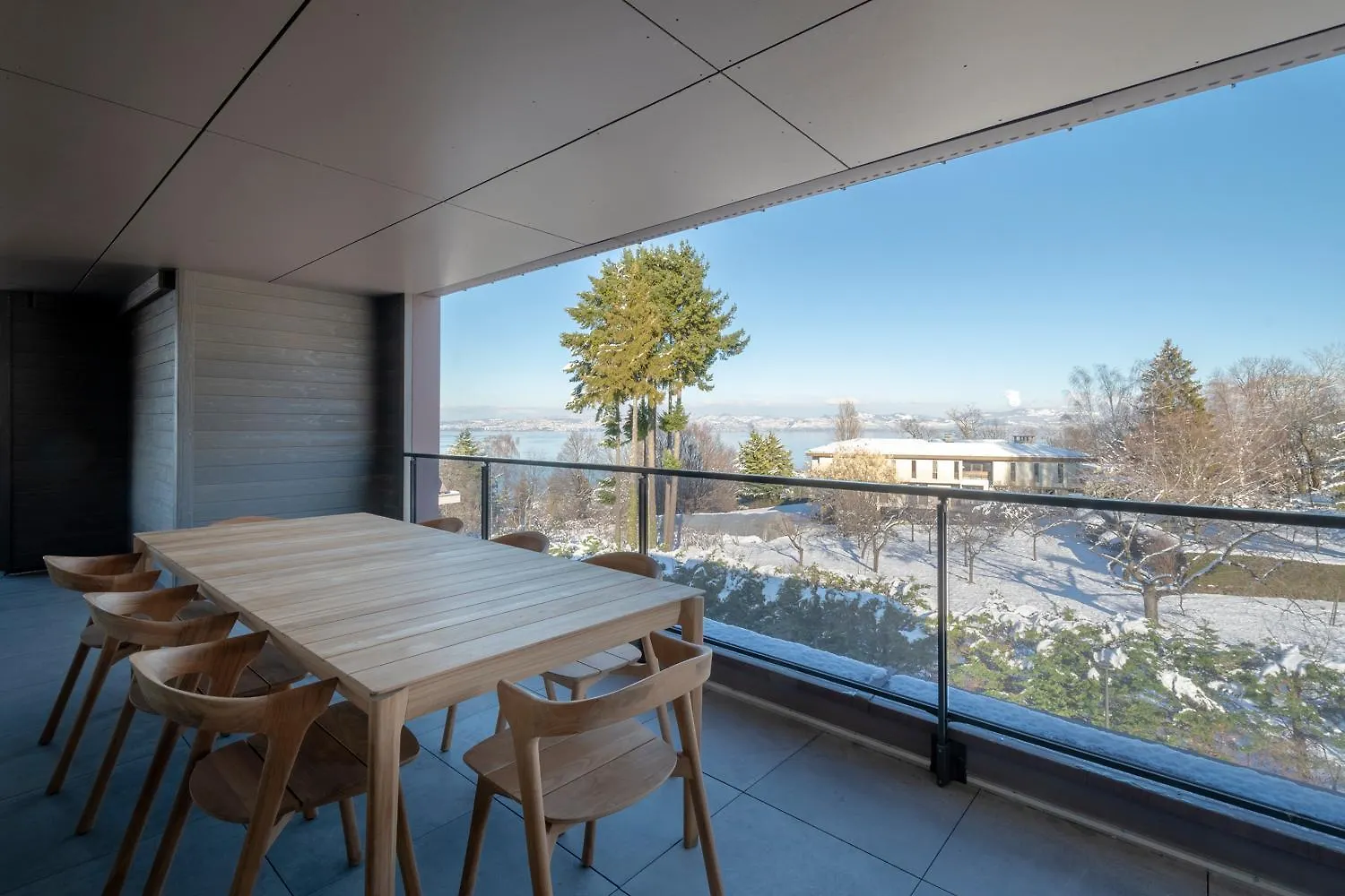 Splendid T4 With Lake And Mountain View إفيان ليه با إفيان ليه با